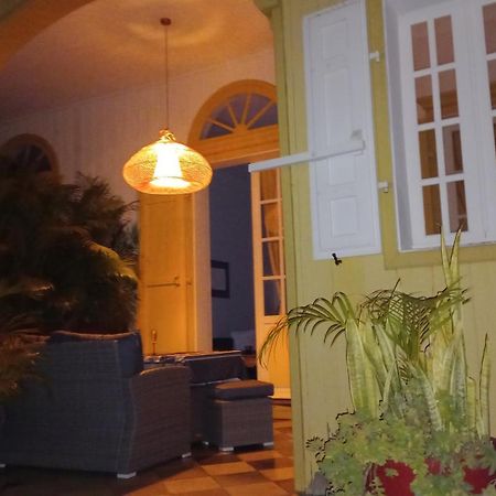 O Privilege Villa D'Exception En Centre-Ville De St-Pierre Saint Pierre Luaran gambar